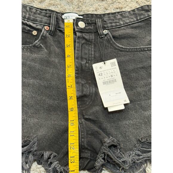 NWT Zara Women's Black High Waisted Frayed Hem Cut Off Denim Shorts Size 10 - Picture 9 of 13